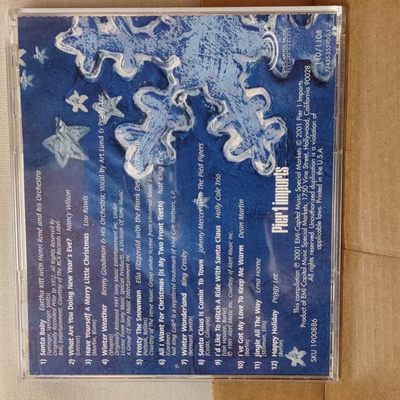 🎶 Pier 1 Imports Holiday Magic Music CD - Picture 2 of 4